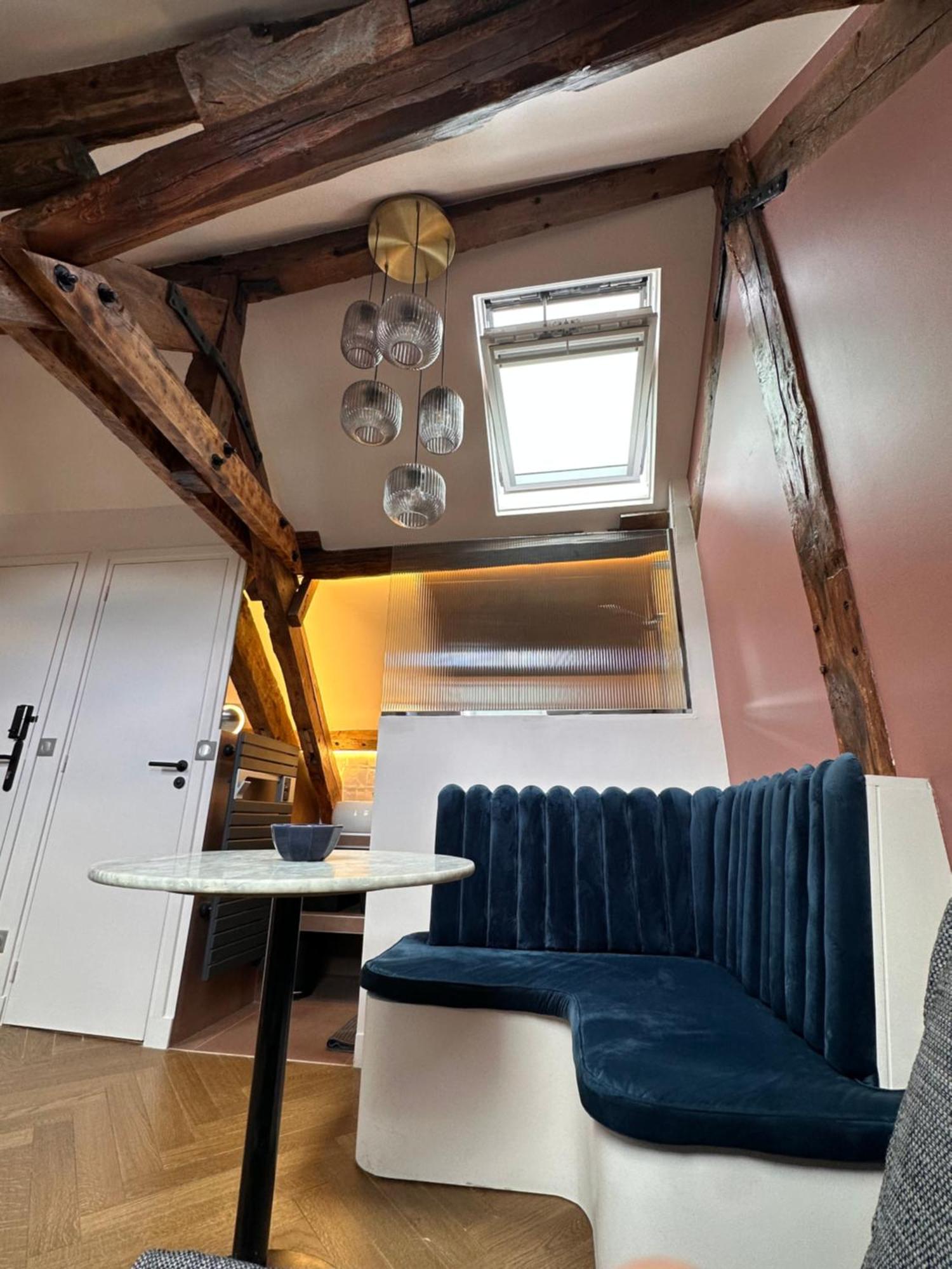 Nid D'Amour Sous Les Toits ! Honfleur Bagian luar foto