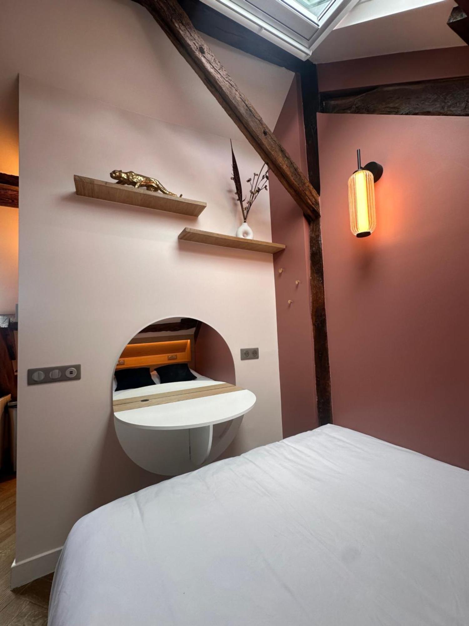 Nid D'Amour Sous Les Toits ! Honfleur Bagian luar foto